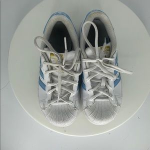 Kids unisex adidas sneaker